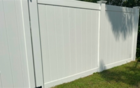 Fence Cleaning In Panama City, FL Thumbnail