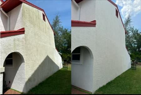 House Washing In Panama City, FL Thumbnail