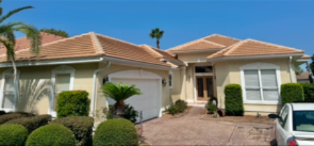 Roof Cleaning In Miramar Beach, FL Thumbnail